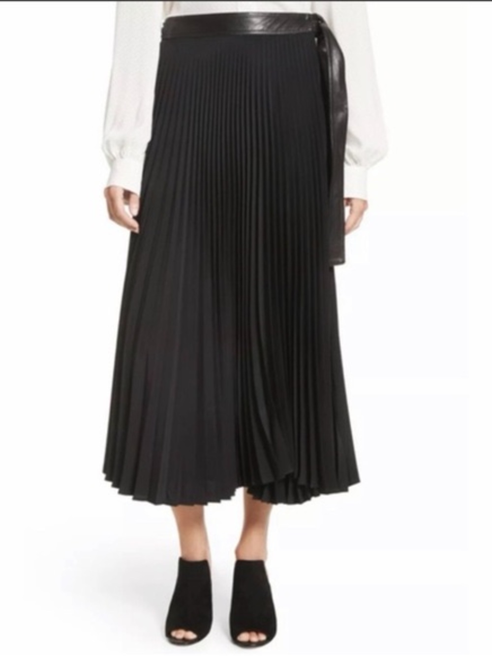 A.L.C Anika Leather Trim Pleated warp
Midi Skirt Black
New without tag
pristine